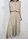 sleeveless shirt and pleated midi skirt (Q464TB126/Q464SK037)