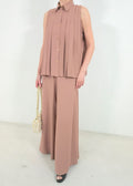 sleeveless chiffon top and wide-leg trousers (Q464TB118/Q464PT048)