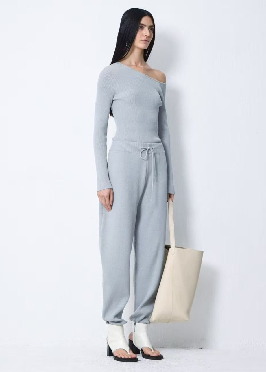 TOPS/PANTS (P145TB018/P145PT011)