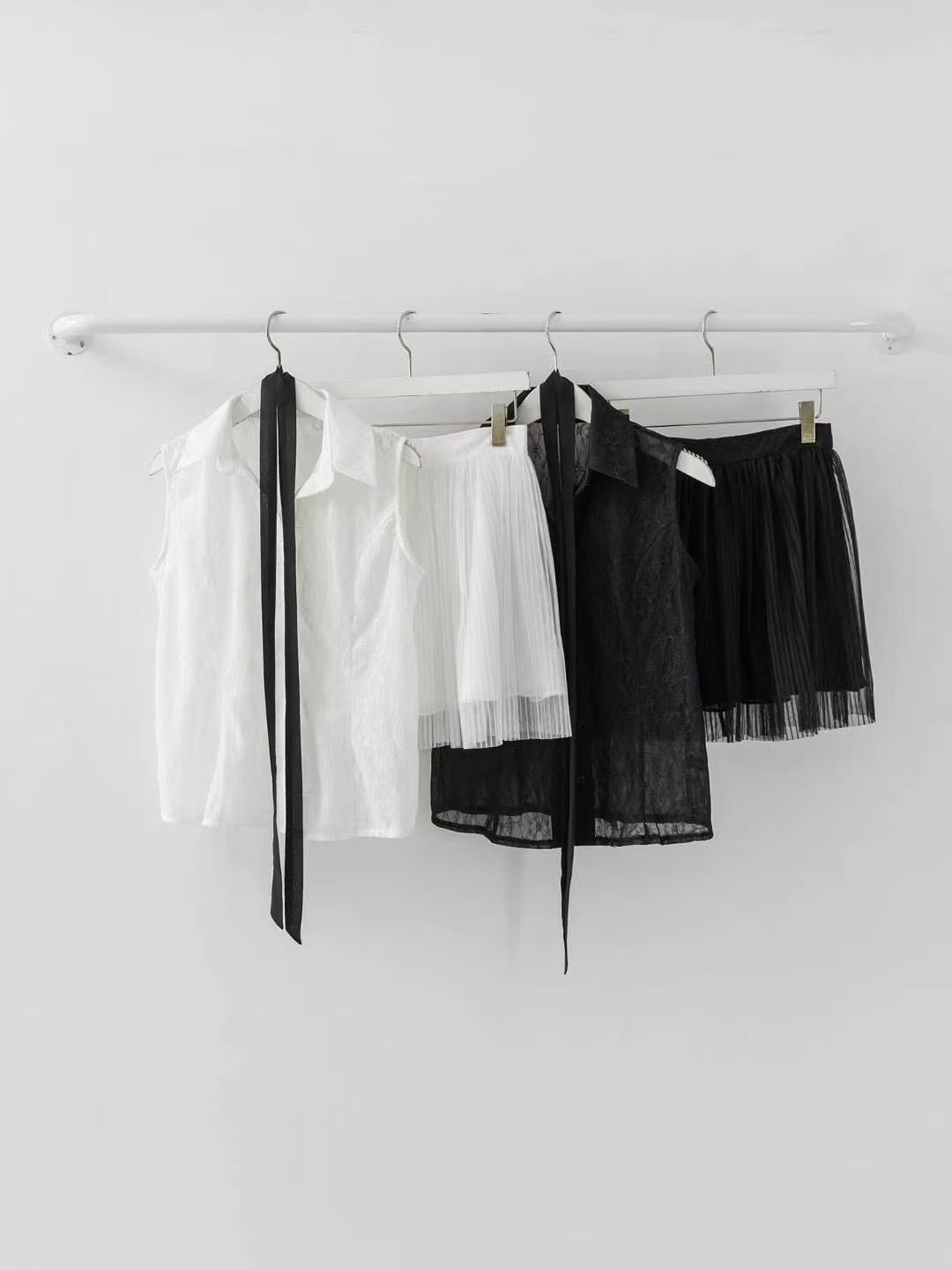 TOPS/SKIRTS(0619TB043/0619SK045)