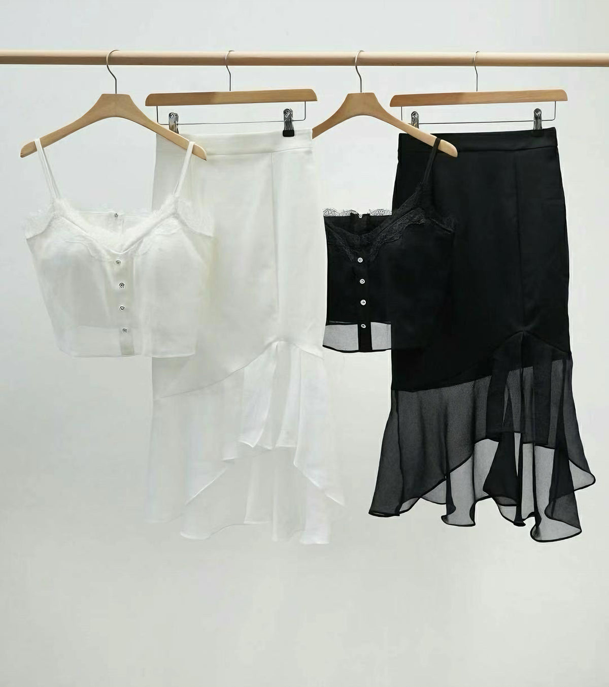TOPS/SKIRTS (0411TB108/0411SK110)