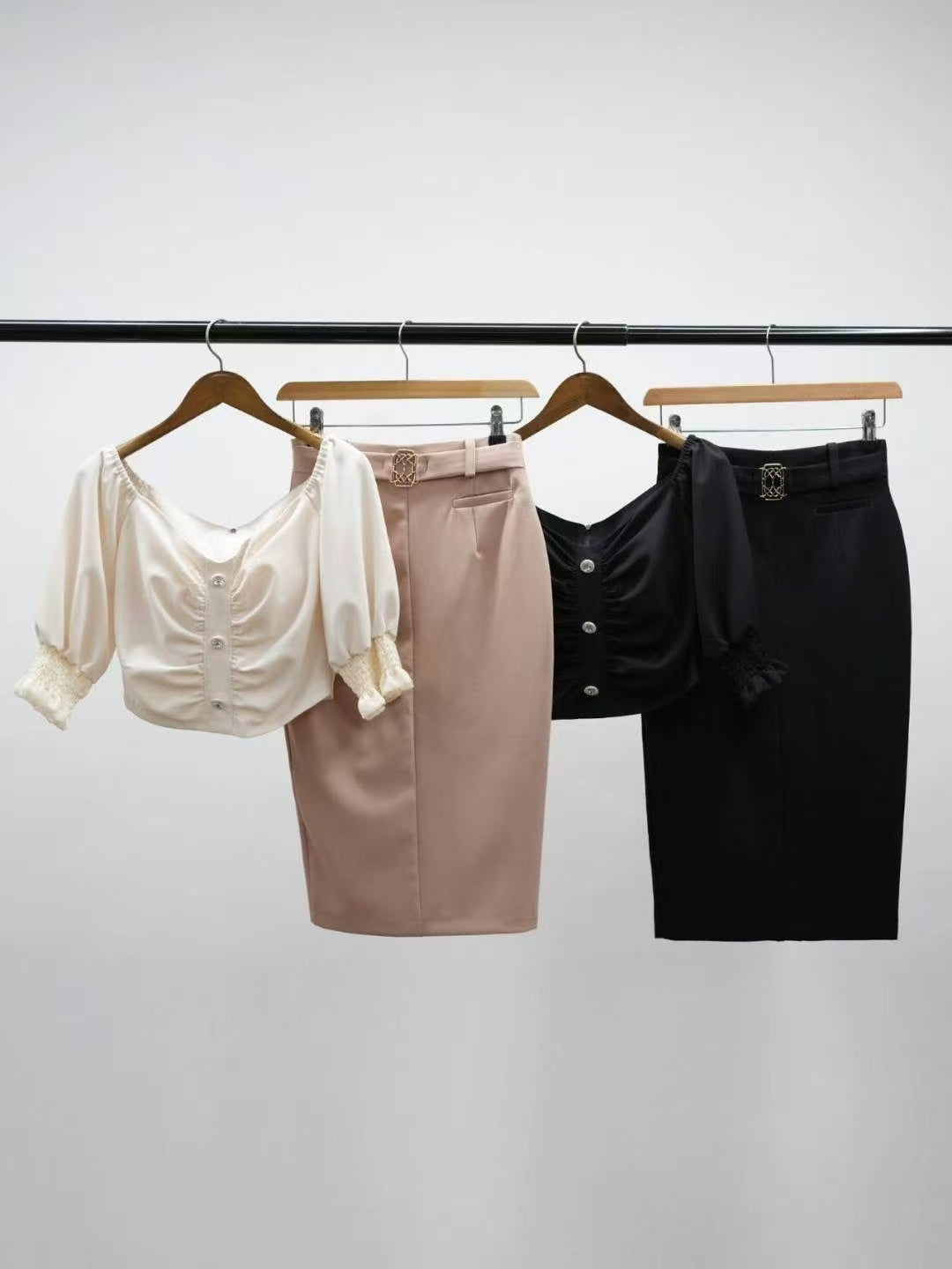 TOPS/SKIRTS(0403TB050/0403SK036)