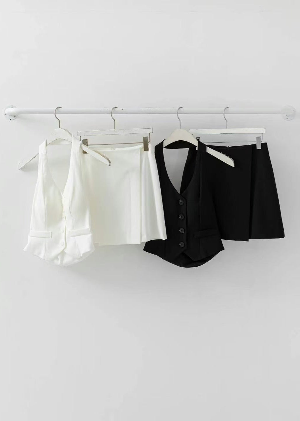 TOPS/SKIRTS(0619TB042/0619SK044)
